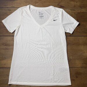 Nike | Size M | Dri-FIT V-Neck Short Sleeve T-Shirt in White